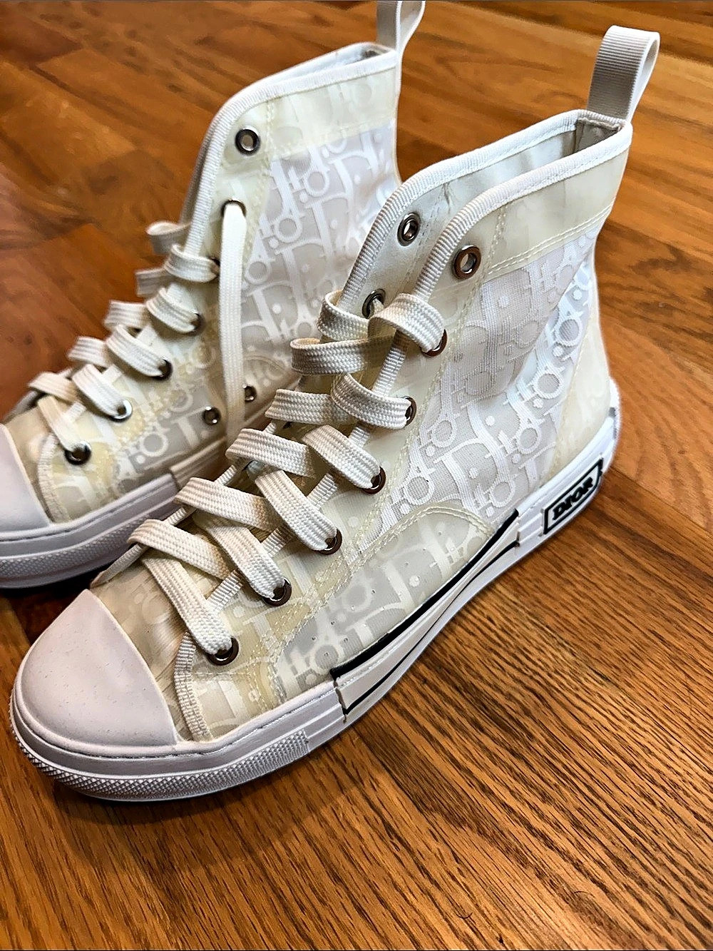 Dior B23 High-Top Sneaker White Dior Oblique Canvas Sneakers White